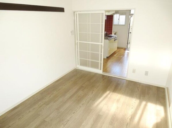 ジュネス大泉の物件内観写真